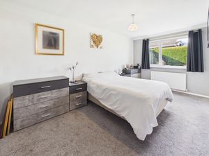 Bedroom- click for photo gallery